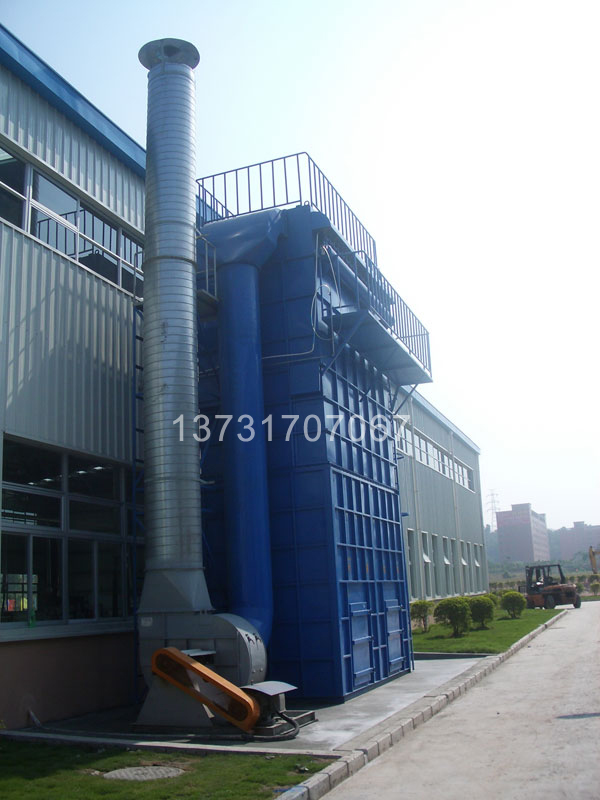 木工車間中央脈沖式布袋除塵器通過環保驗收