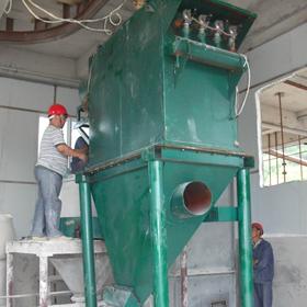 山東青島蔡經理定購的膩子粉、外墻涂料車間除塵器已發貨